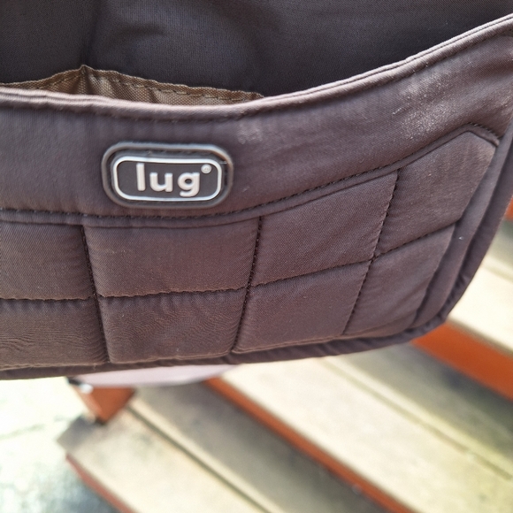 Like new Lug Crossbody. Medium Size - Picture 2 of 10